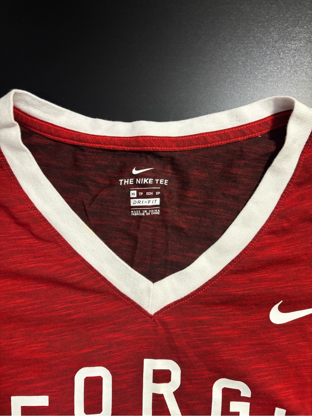 Nike Georgia Bulldogs Red V-Neck Tee XS - Picture 2 of 2